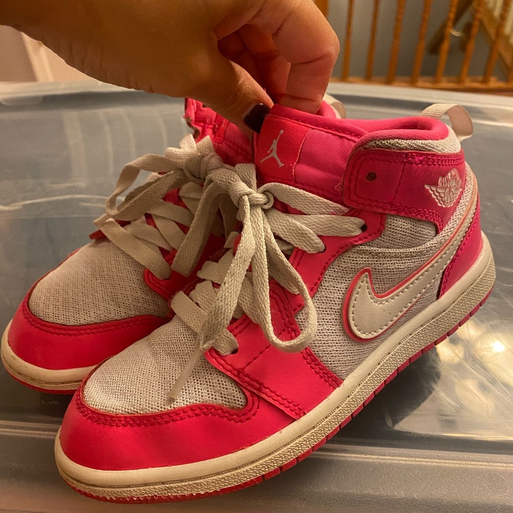 Girls Pink Jordan’s